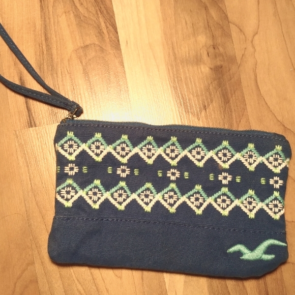 Hollister Wristlet- Royal Blue - Picture 1 of 2